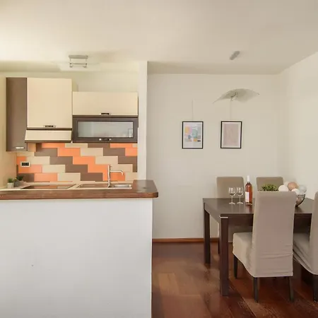 Apartment Stefi *